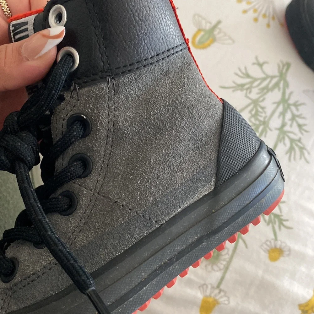 High top converse 11C